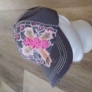 NWOT Way West Women's Embroidered Distressed Cap Hat